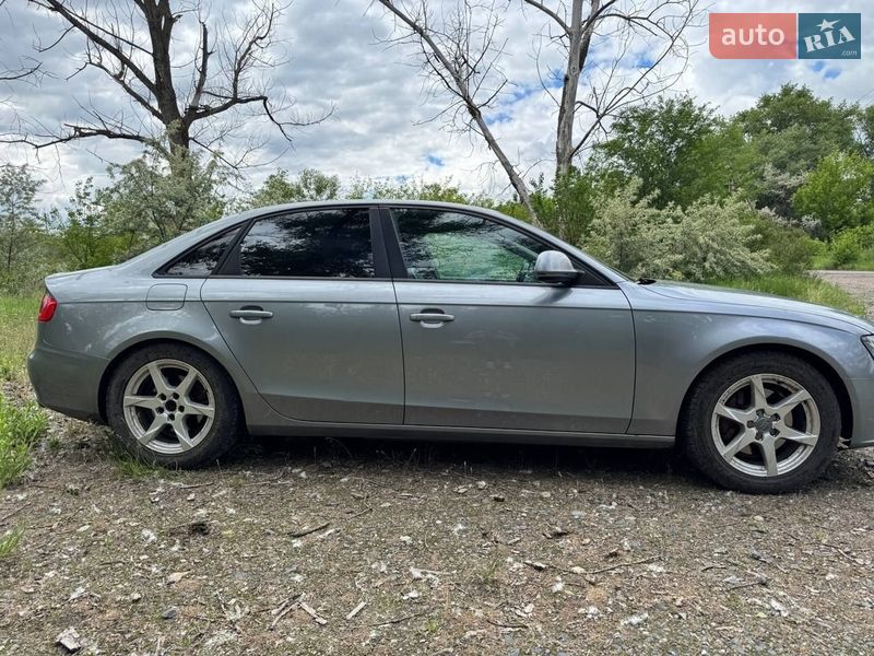 Седан Audi A4 2008 в Вознесенске