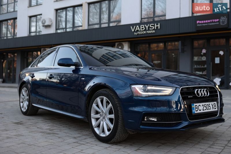 Седан Audi A4 2014 в Новояворівську