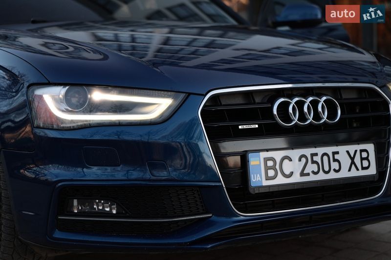 Седан Audi A4 2014 в Новояворівську