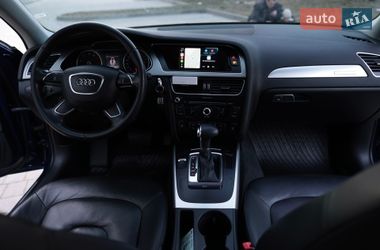 Седан Audi A4 2014 в Новояворовске