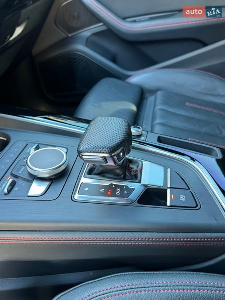 Седан Audi A4 2019 в Киеве