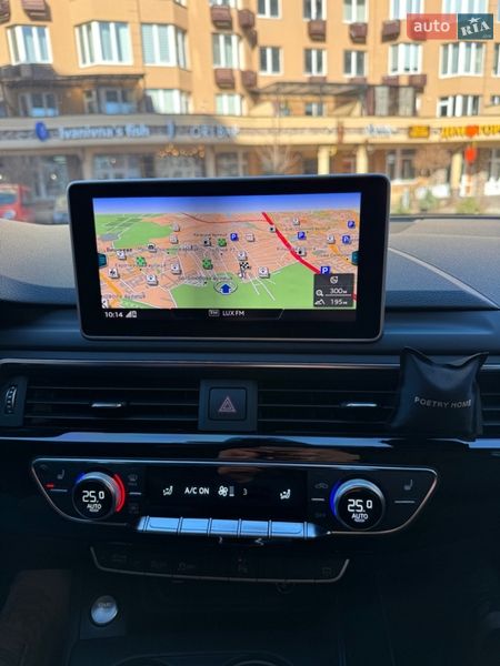 Седан Audi A4 2019 в Киеве