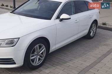 Универсал Audi A4 2018 в Ужгороде