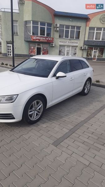 Универсал Audi A4 2018 в Ужгороде