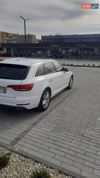 Универсал Audi A4 2018 в Ужгороде