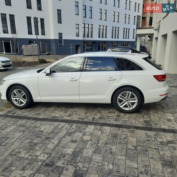 Универсал Audi A4 2018 в Ужгороде