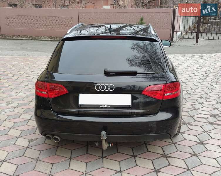 Универсал Audi A4 2009 в Днепре