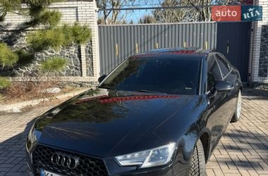 Седан Audi A4 2016 в Киеве