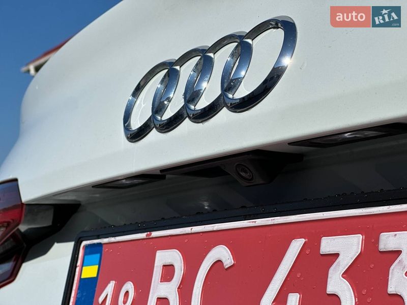 Седан Audi A4 2018 в Луцке