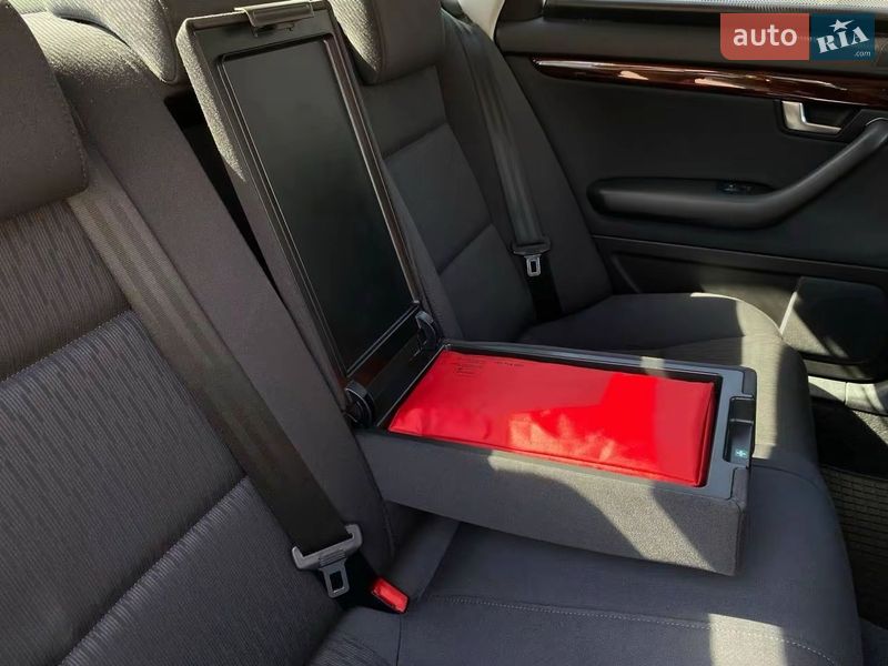 Седан Audi A4 2006 в Киеве