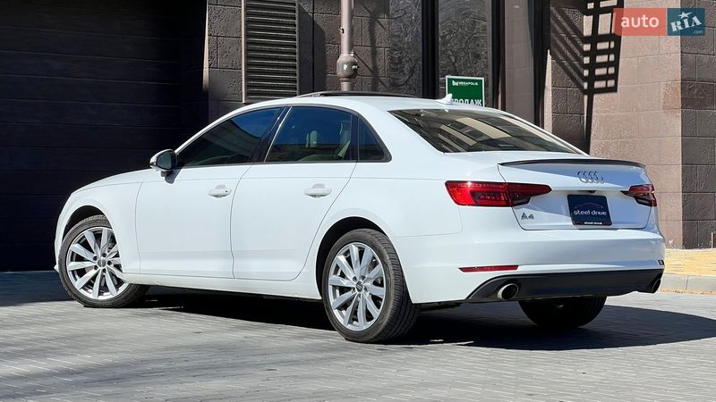 Седан Audi A4 2016 в Николаеве