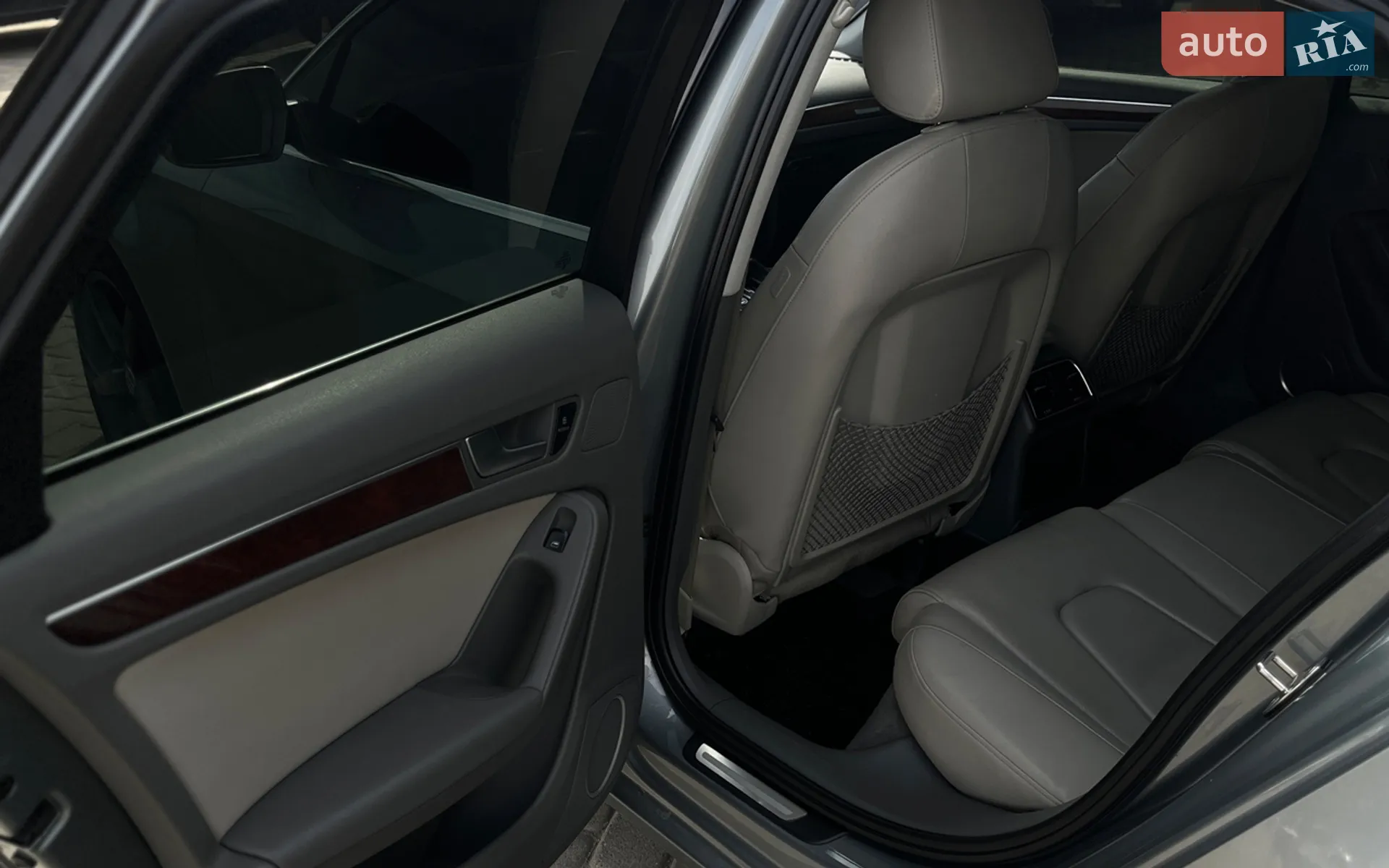 2010 Audi A4 - мініатюра 24