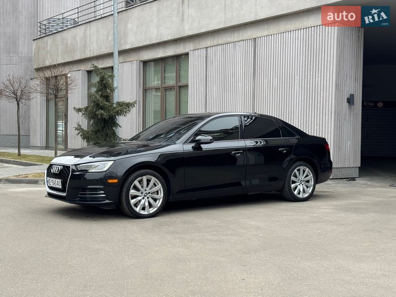 Седан Audi A4 2016 в Днепре