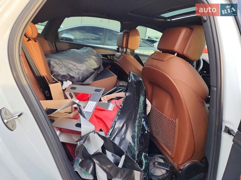 Седан Audi A4 2020 в Львове