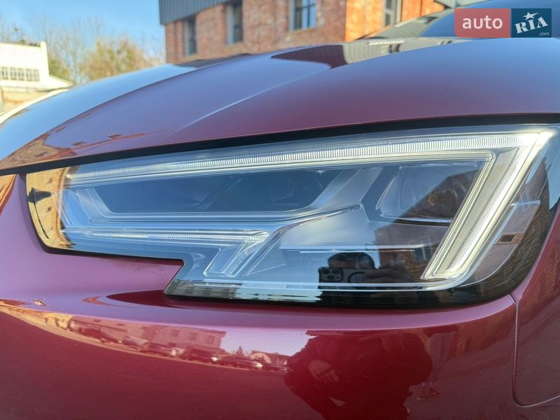 Седан Audi A4 2019 в Чернівцях