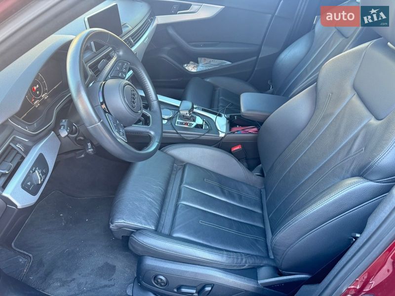 Седан Audi A4 2019 в Чернівцях