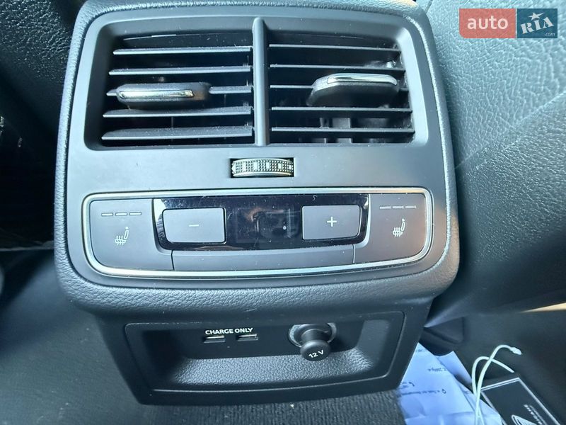 Седан Audi A4 2019 в Чернівцях