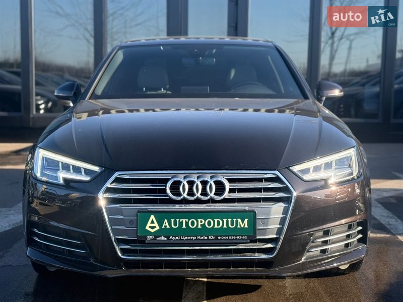 Седан Audi A4 2017 в Киеве
