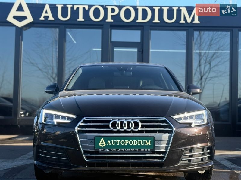 Седан Audi A4 2017 в Киеве