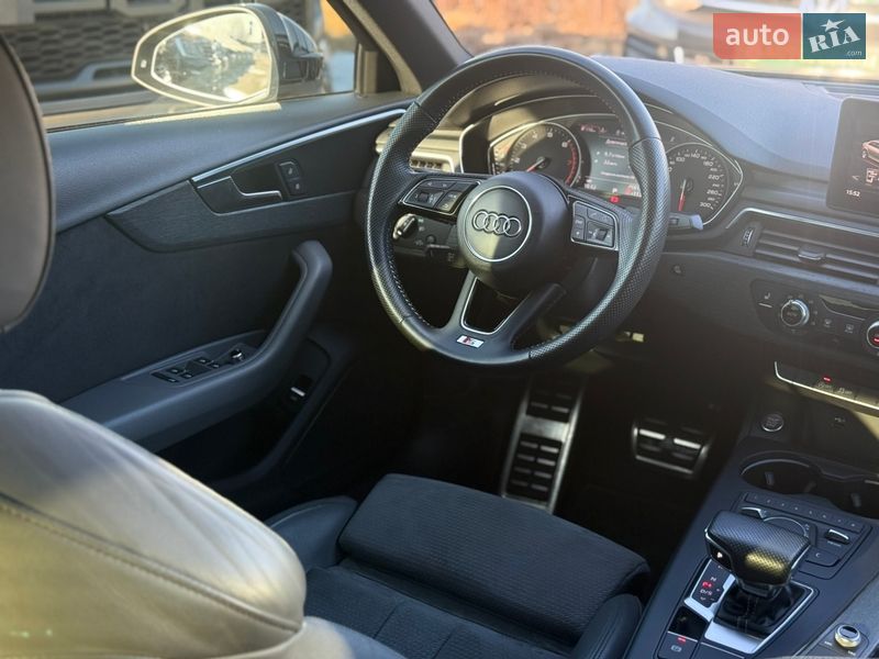 Седан Audi A4 2017 в Киеве