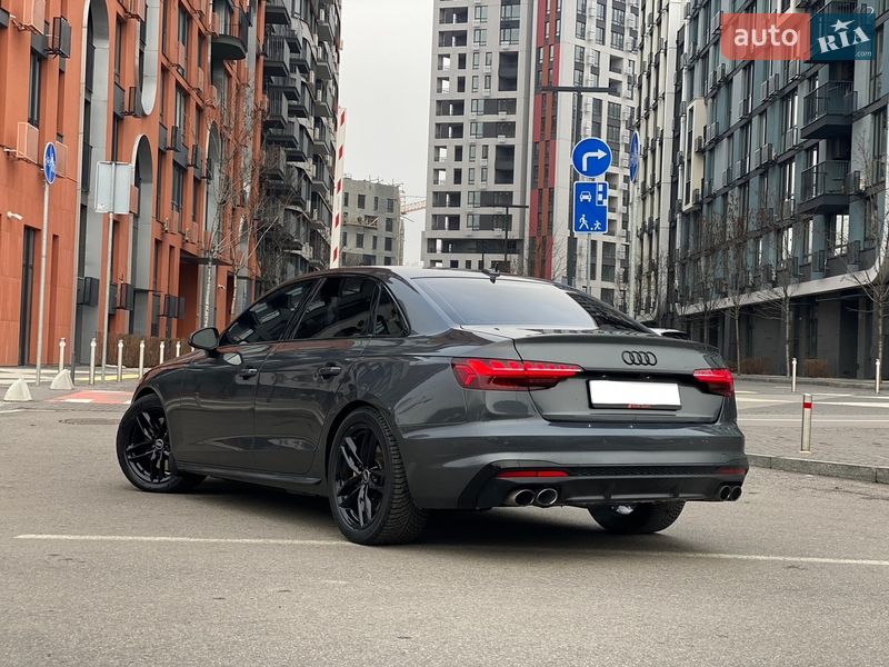 Седан Audi A4 2020 в Києві