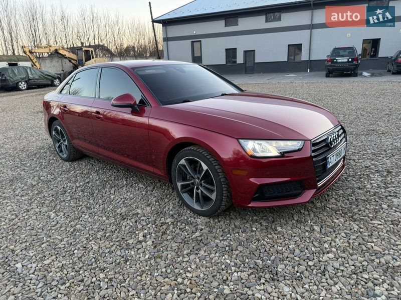 Седан Audi A4 2019 в Ивано-Франковске