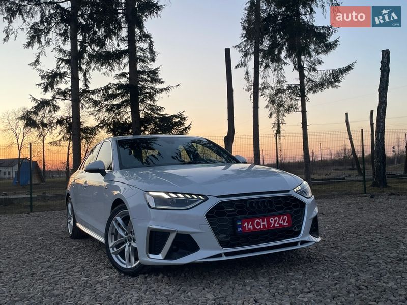 Седан Audi A4 2023 в Стрые