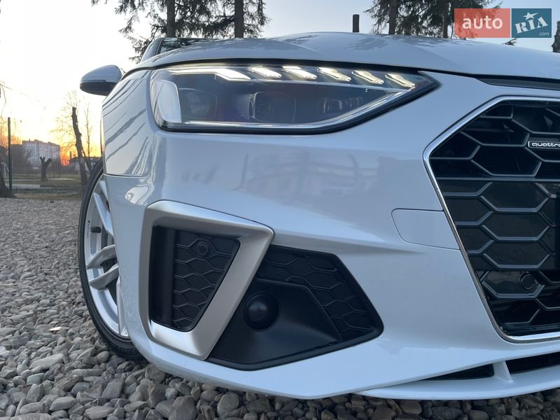 Седан Audi A4 2023 в Стрые