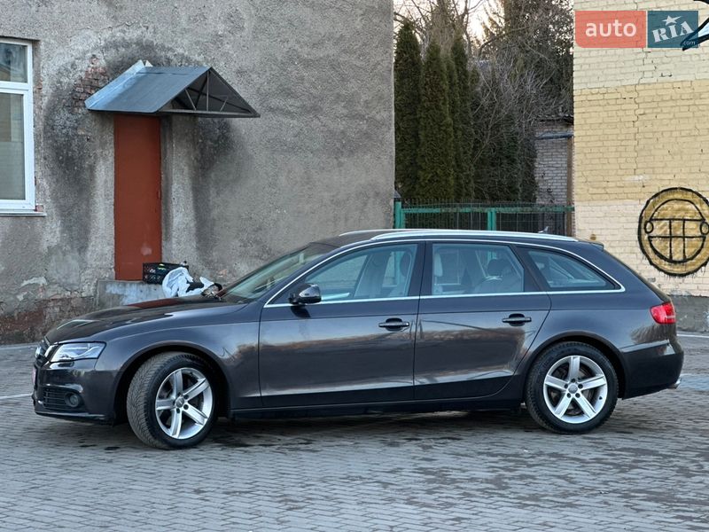 Универсал Audi A4 2009 в Киверцах