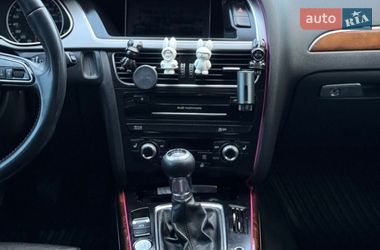 Седан Audi A4 2013 в Львове