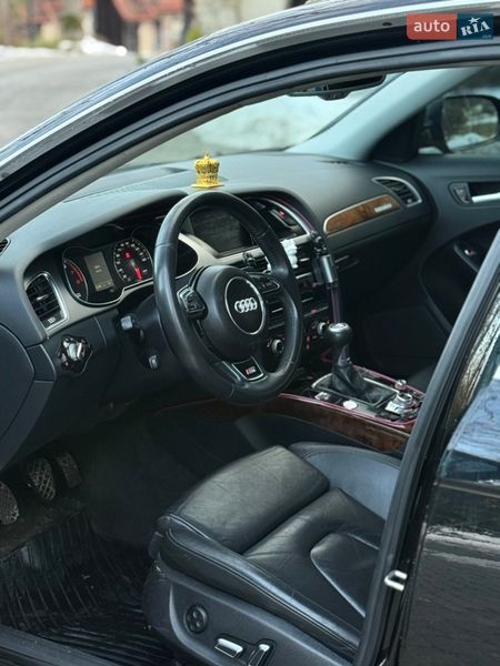 Седан Audi A4 2013 в Львове