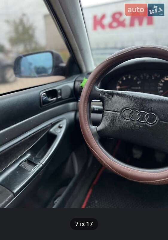 Седан Audi A4 1997 в Чернівцях