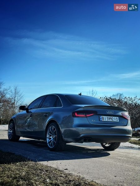 Седан Audi A4 2012 в Лубнах