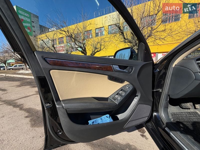 Седан Audi A4 2015 в Черкасах