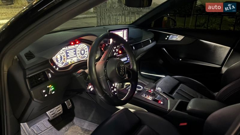 Седан Audi A4 2016 в Черкассах