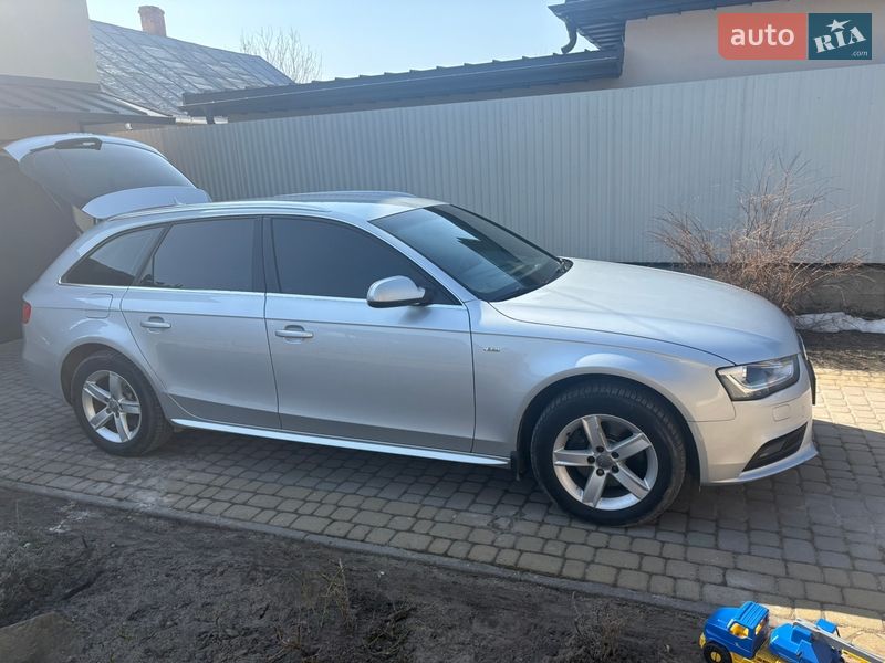 Універсал Audi A4 2013 в Львові