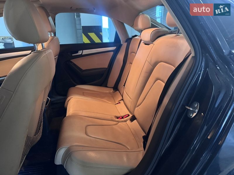 Седан Audi A4 2013 в Виннице