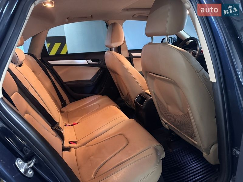 Седан Audi A4 2013 в Виннице