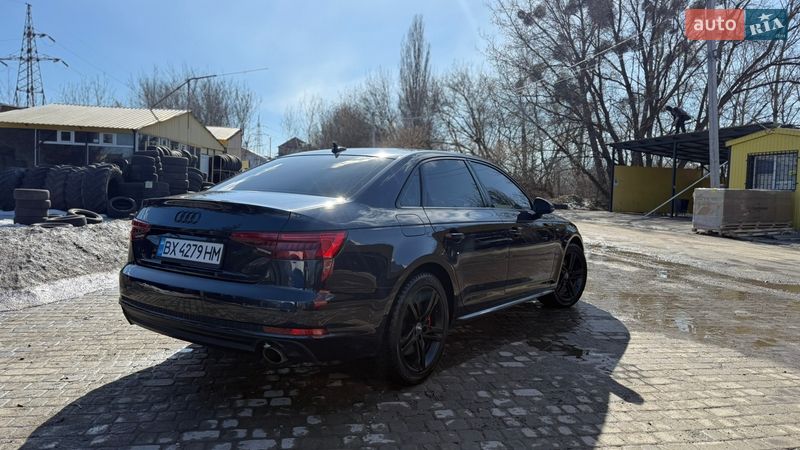 Седан Audi A4 2016 в Хмельницькому