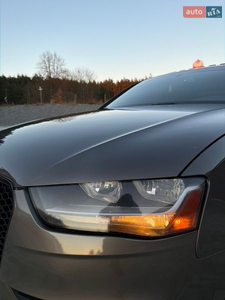 Седан Audi A4 2014 в Львові
