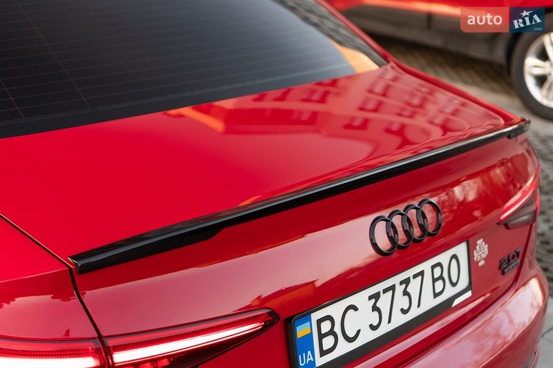 Седан Audi A4 2016 в Самборе