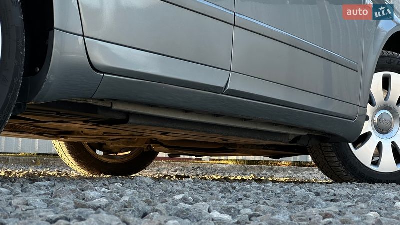 Седан Audi A4 2005 в Самборе