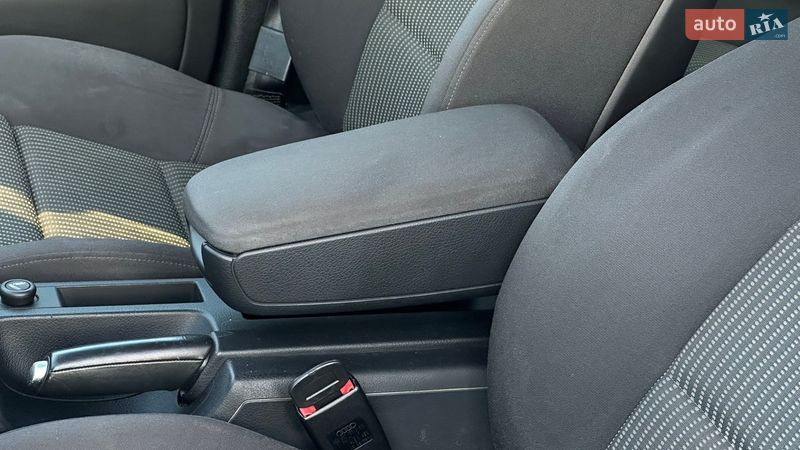 Седан Audi A4 2005 в Самборе