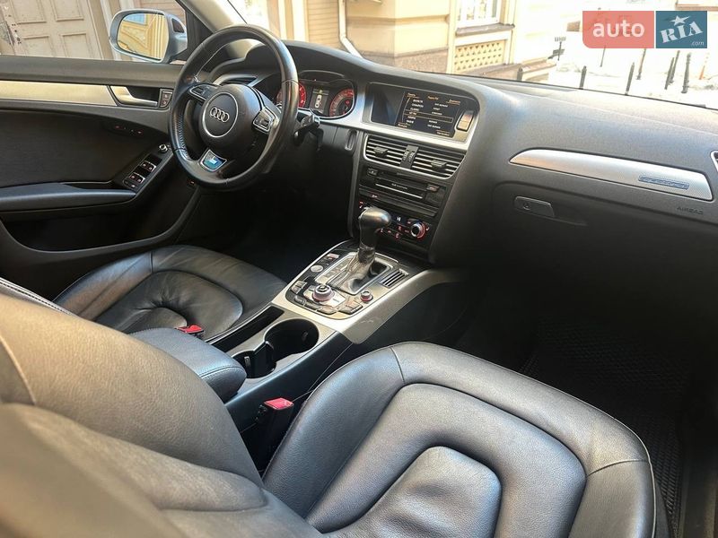 Седан Audi A4 2015 в Киеве