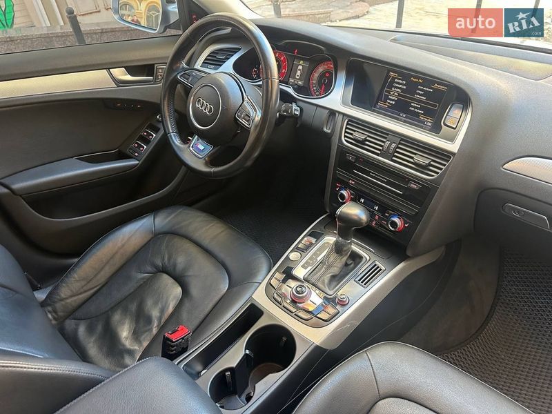 Седан Audi A4 2015 в Киеве