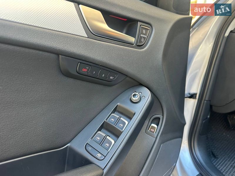 Седан Audi A4 2015 в Киеве