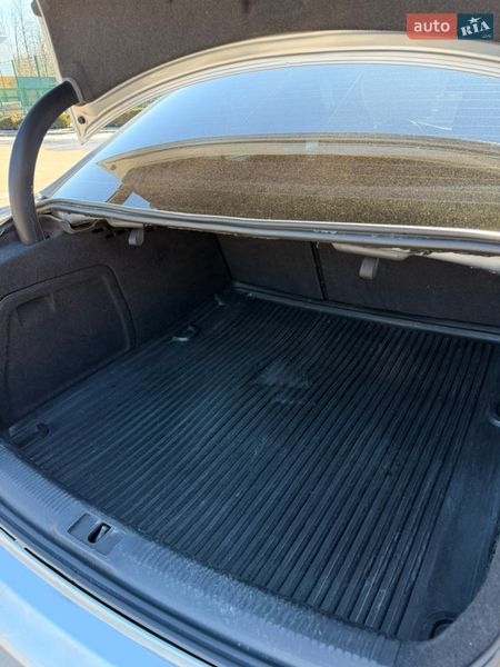 Седан Audi A4 2015 в Харкові