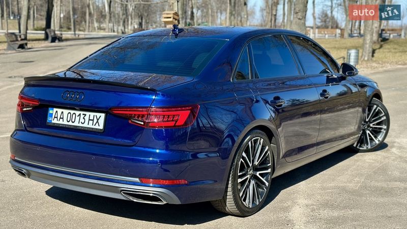 Седан Audi A4 2018 в Києві