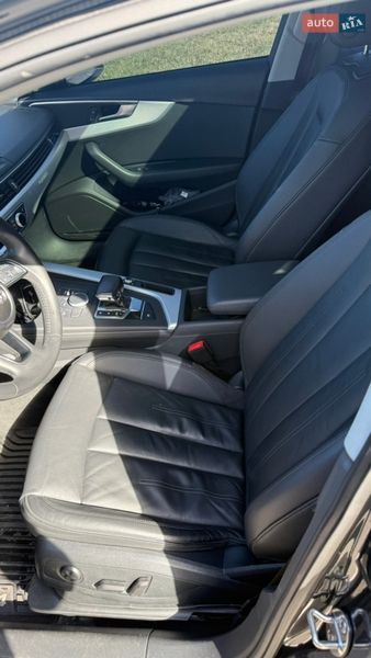 Седан Audi A4 2018 в Вінниці