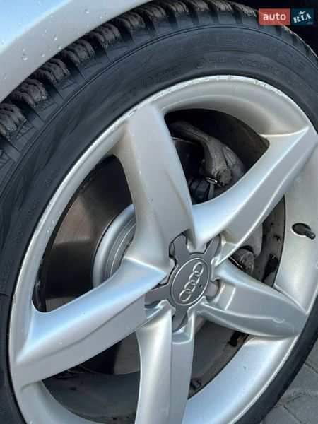 Седан Audi A4 2010 в Киеве